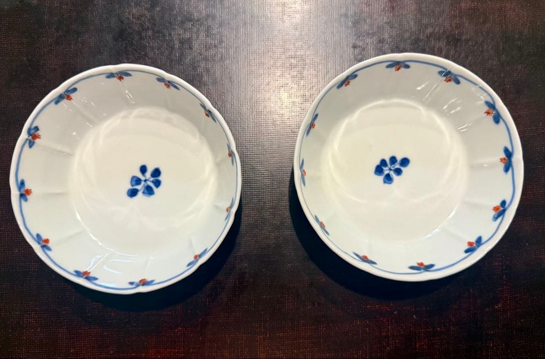 正木春蔵　正木春蔵 色絵染付草花文深皿