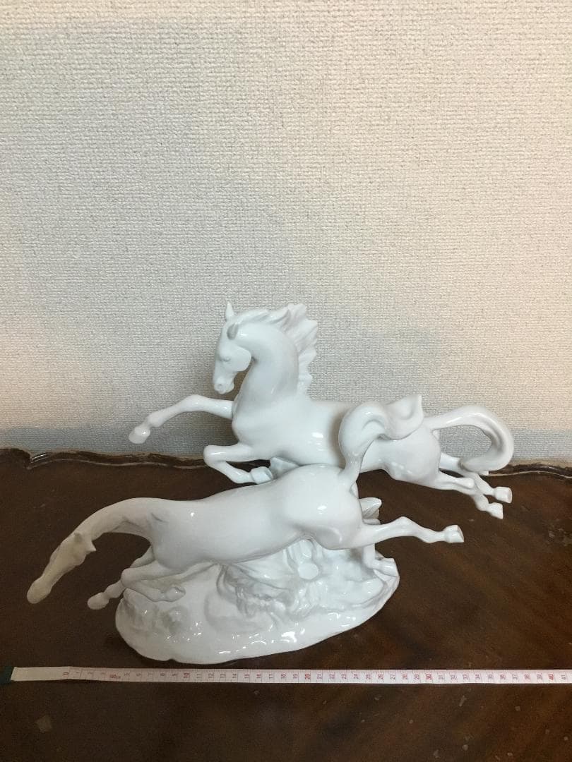 リヤドロ（Lladro） 駆ける馬（ホワイト）／陶器
