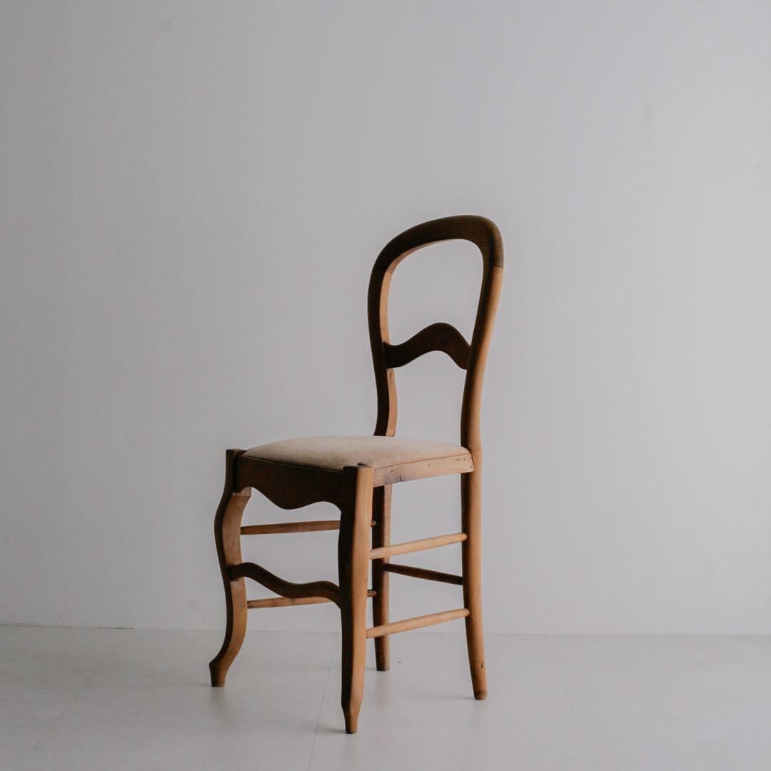 フランス　バルーンチェア　アンティーク 無垢財 モケット張り 古家具 ブロカント