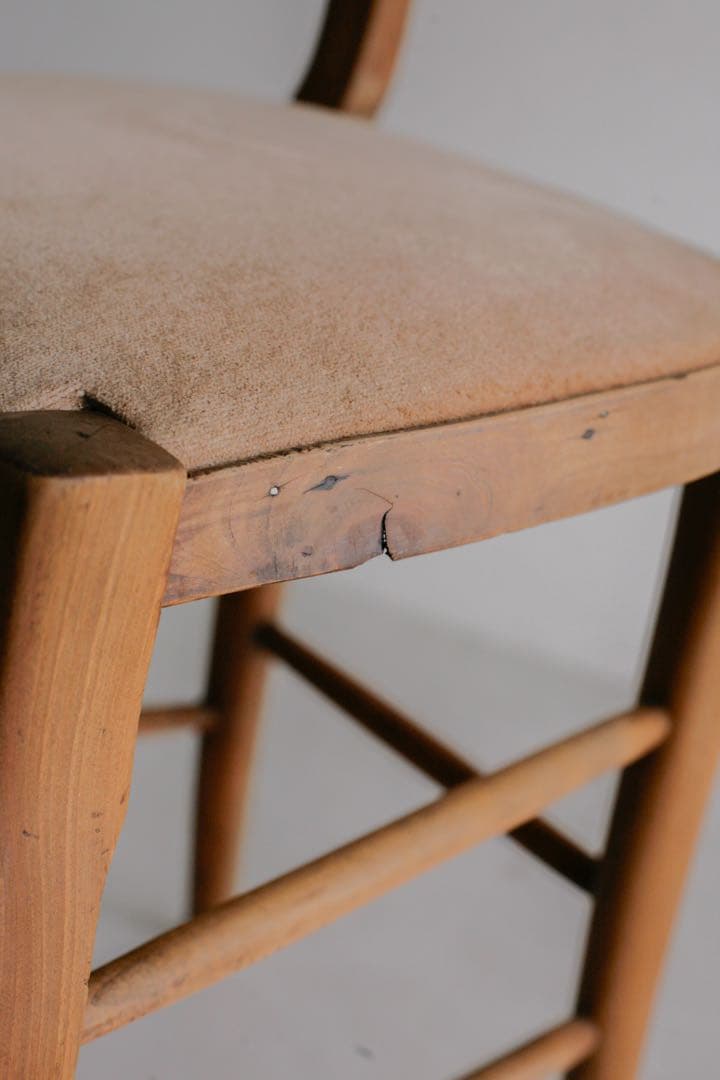 フランス　バルーンチェア　アンティーク 無垢財 モケット張り 古家具 ブロカント