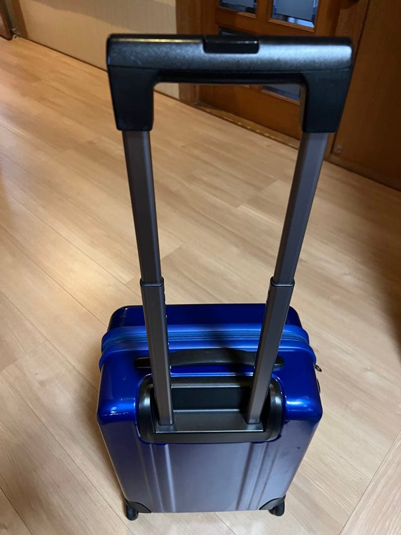 ゼロハリバートンZERO HALLIBURTON2輪スーツケース 伸縮式ハンドル