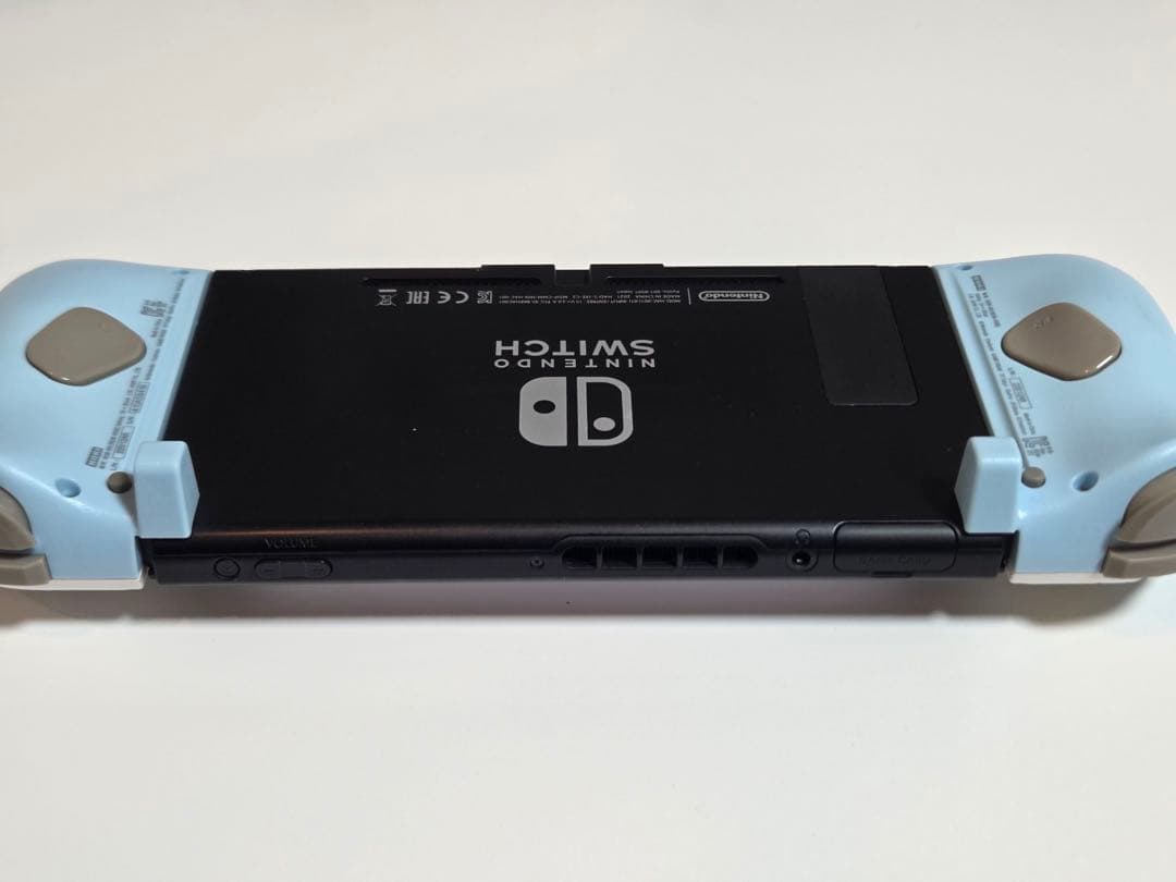 Nintendo Switch本体＋ホリパッドミニ ピカチュウ＆ミミッキュセット