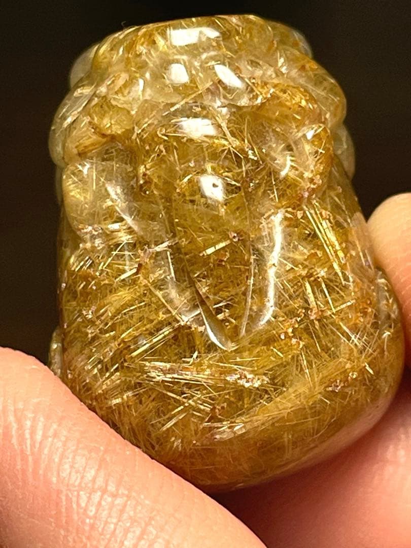 ゴールドルチルクォーツ貔貅　置物　（新品未使用）針ミチミチキラキラ金運最強