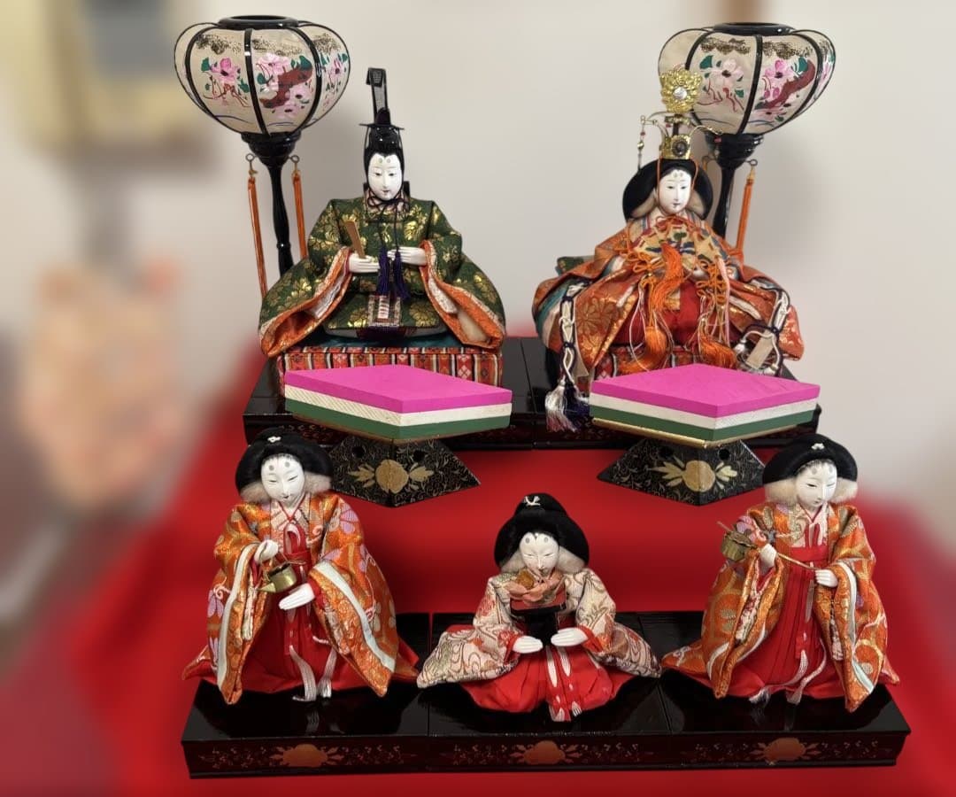 60年以上前のお雛様二段飾り