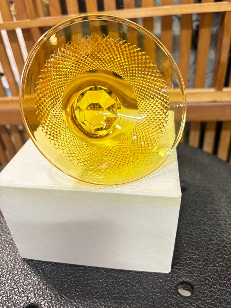 超美品 江戸被切子 二代 岳茂 作品ダイヤモンドカット 黄色 激安投売り