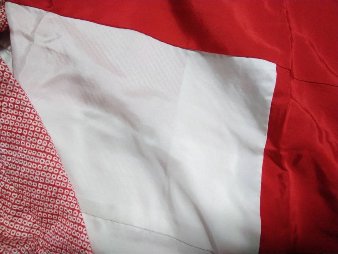 7歳向け・正絹・総絞り・刺繍入りのお着物