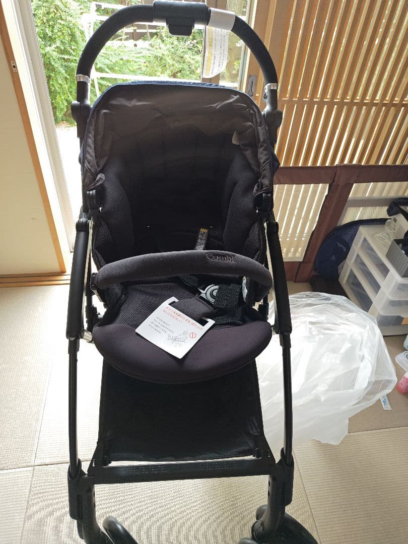 新品・未使用　Combi ラベリタ　ベビーカー　 ネイビー