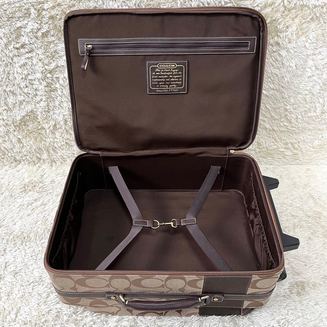 コーチ　キャリーケース　シグネチャー　2輪　キャンバス　レザー　ベージュ　茶色
