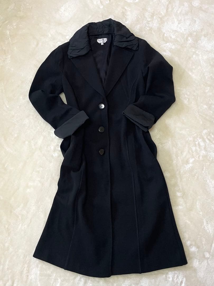 MAX MARA 黒のオーバーコート