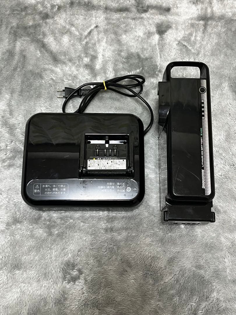 ブリヂストン　バッテリー b400 充電器