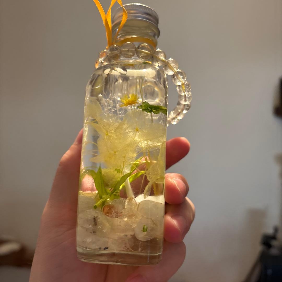 ゴールドパワーハーバリウム！ルチル入り！綺麗！