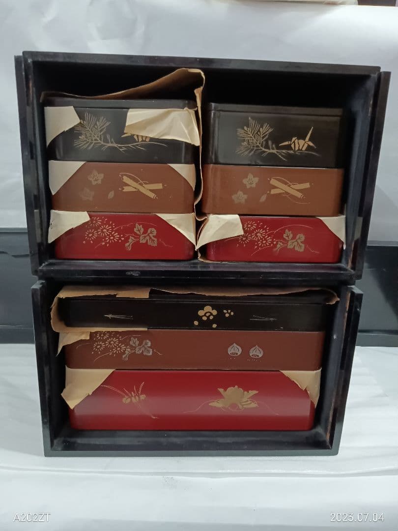 漆本塗り　重箱セット