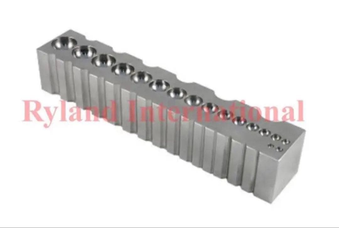 【送料無料】 矢坊主 サイコロ玉台 溝台 アンビル 43個 セット 彫金工具