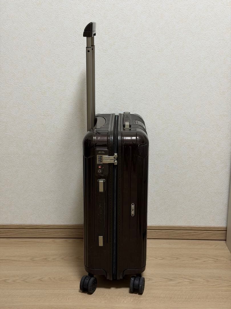 良品 リモワ サルサデラックス 機内持ち込み 4輪 TSAロック