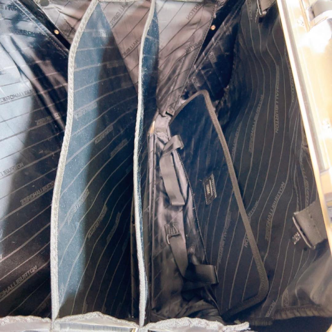 ゼロハリバートン スーツケース　アルミ　ゴールド　　機内持ち込み可能　2輪