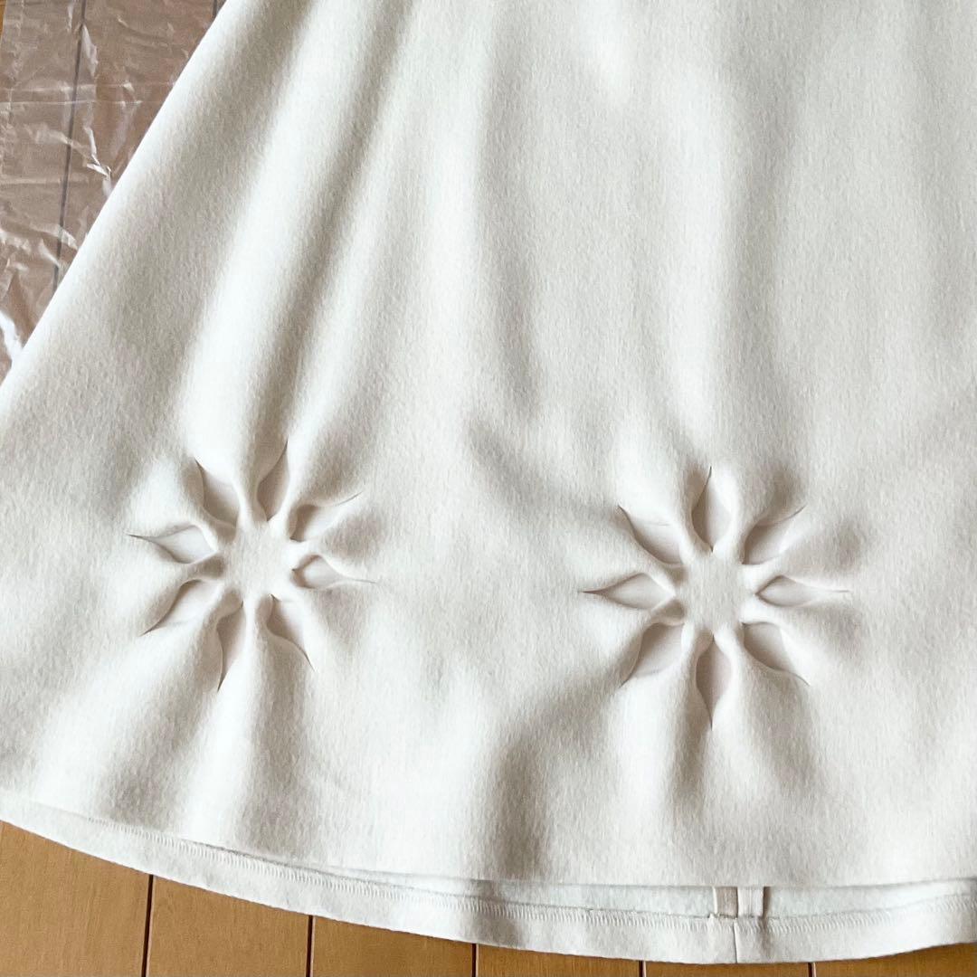 【専用です】★シビラ★花柄カットワークウールフレアスカート ミモレ丈　新品未使用