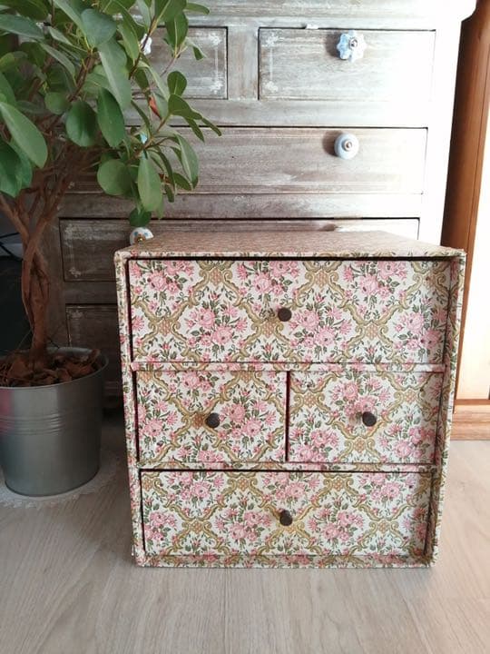 薔薇柄のヴィンテージ引き出し　フランスヴィンテージ