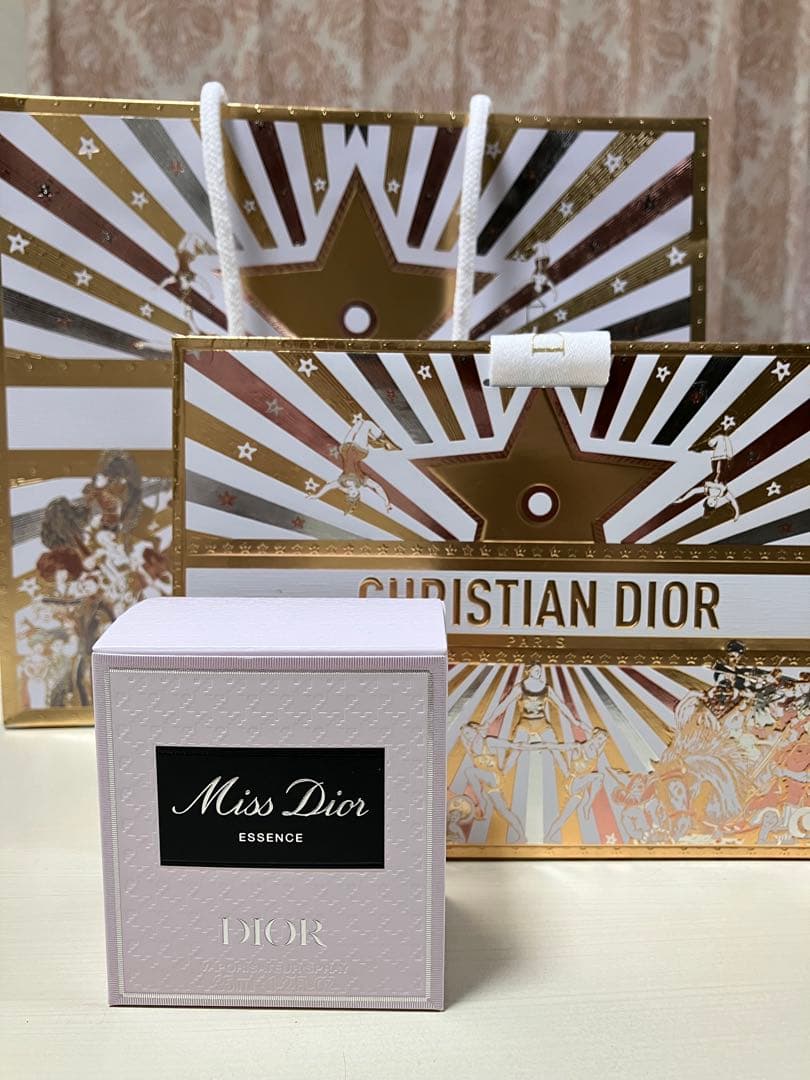 新品ミスディオール　香水35ml 紙袋付き