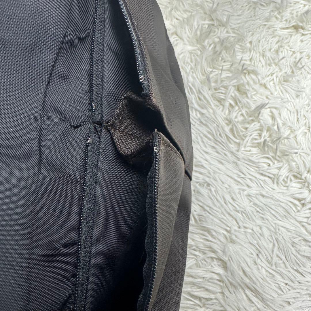 極美品 イッセイミヤケ メッセンジャーバッグ カメラバッグ ナイロン レザー