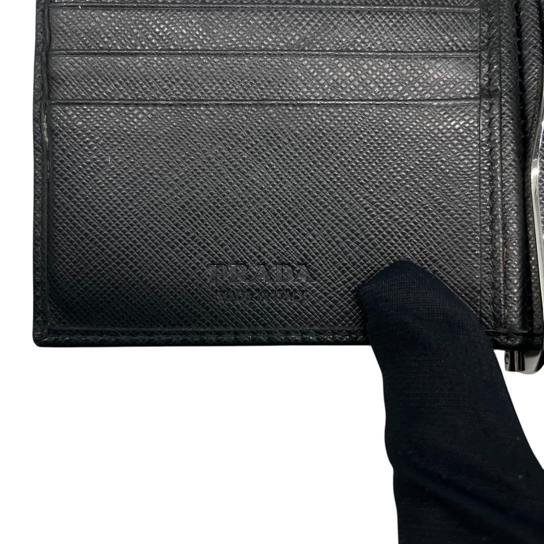 極美✨プラダ マネークリップ 札入れ ミニ財布 三角ロゴ サフィアーノレザー 黒