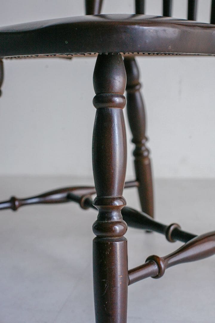 レザーチェア　ウィンザーチェア　ダイニングチェア　アンティーク　古家具