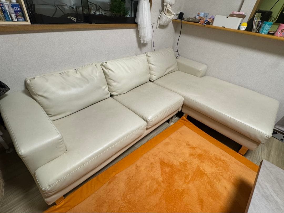 直接引き取り限定東京ホワイト コーナーソファ 合成皮革
