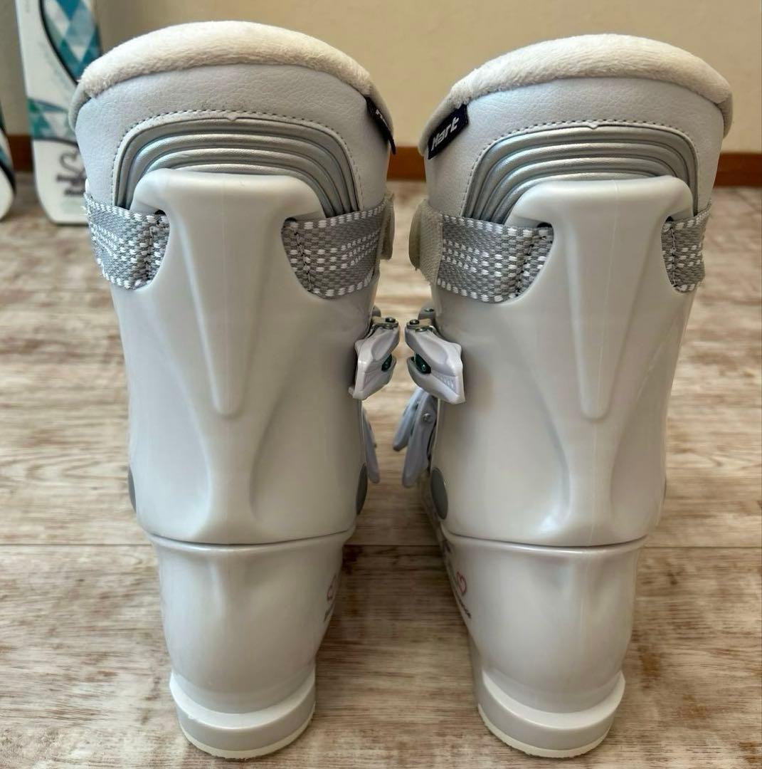 ◾️カービングスキーセット　板140㎝ ブーツ24.5㎝　女性用　レディース用