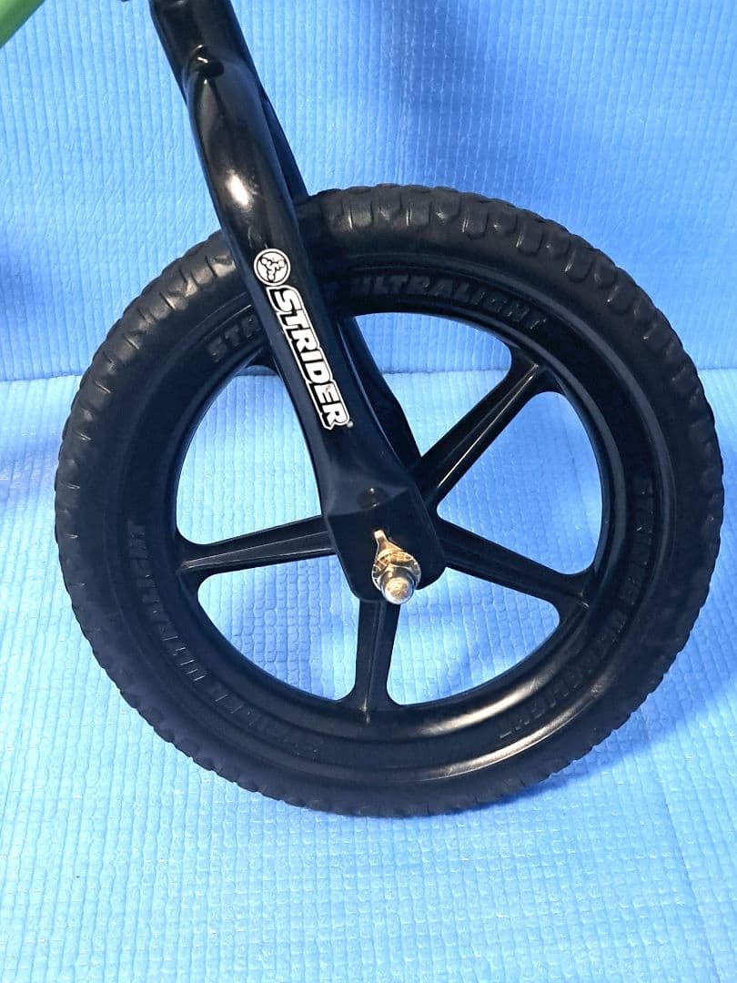 極美品STRIDERストライダー スポーツモデルSPORT 12インチ グリーン
