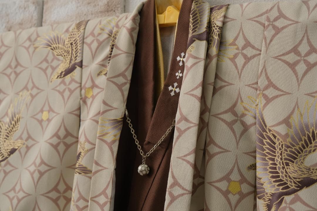 ⭐︎ふーみん⭐︎3歳　七五三　鷹模様の着物