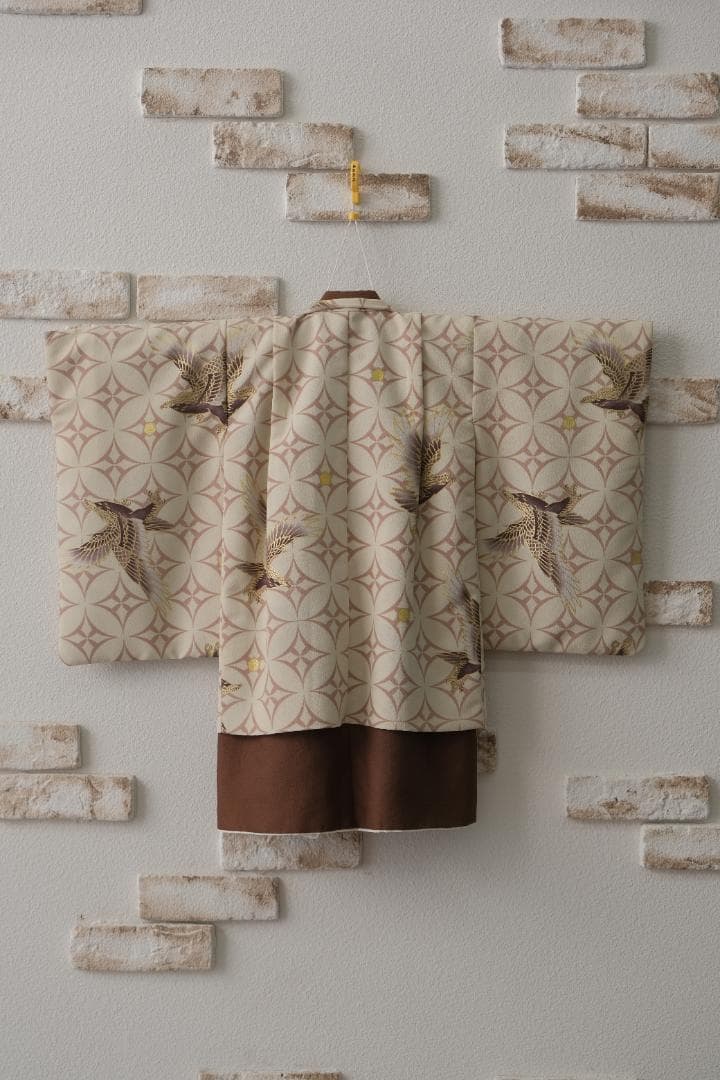 ⭐︎ふーみん⭐︎3歳　七五三　鷹模様の着物