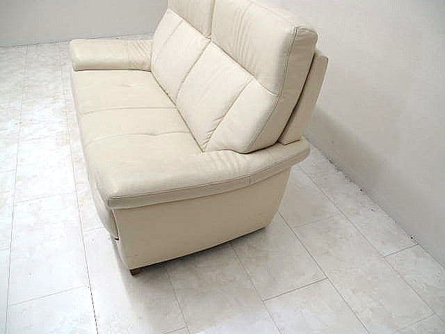 【展示品】カリモク チターノ「 Z115」 本革2人掛けソファ ラブソファ