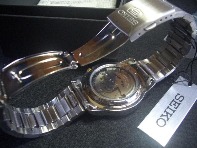 SEIKO　セイコー5　新品　希少海外モデル