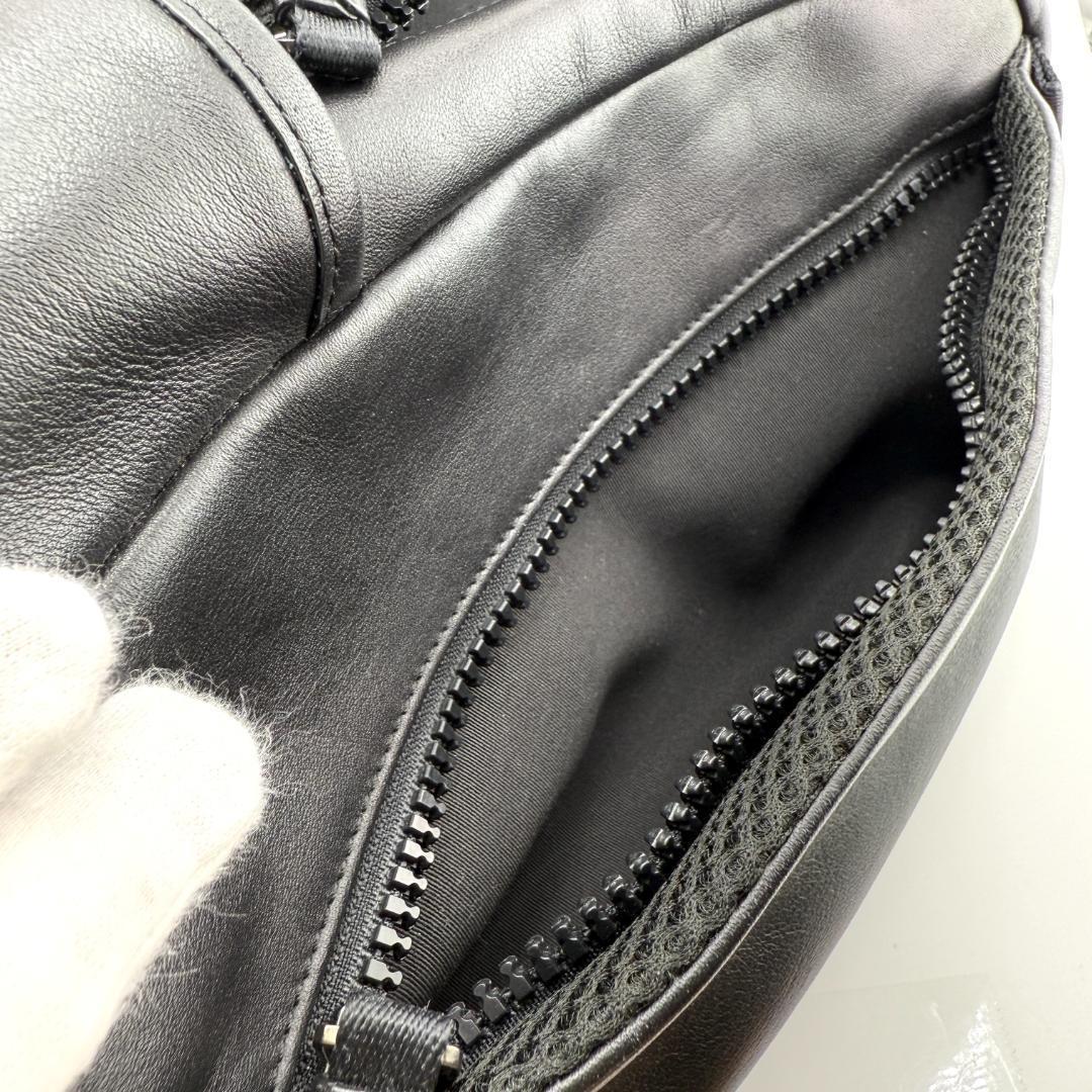 COACH コーチ　エッジ パック ボディバッグ　スムースカーフレザー