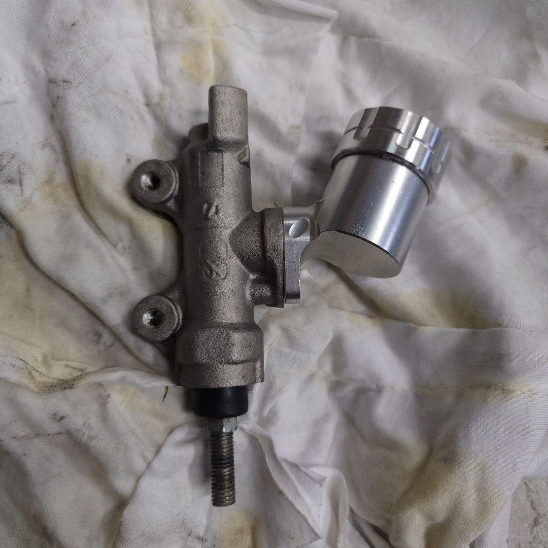 リアブレーキマスター　1/2　NSR50純正　Gクラフトマスタータンク付き