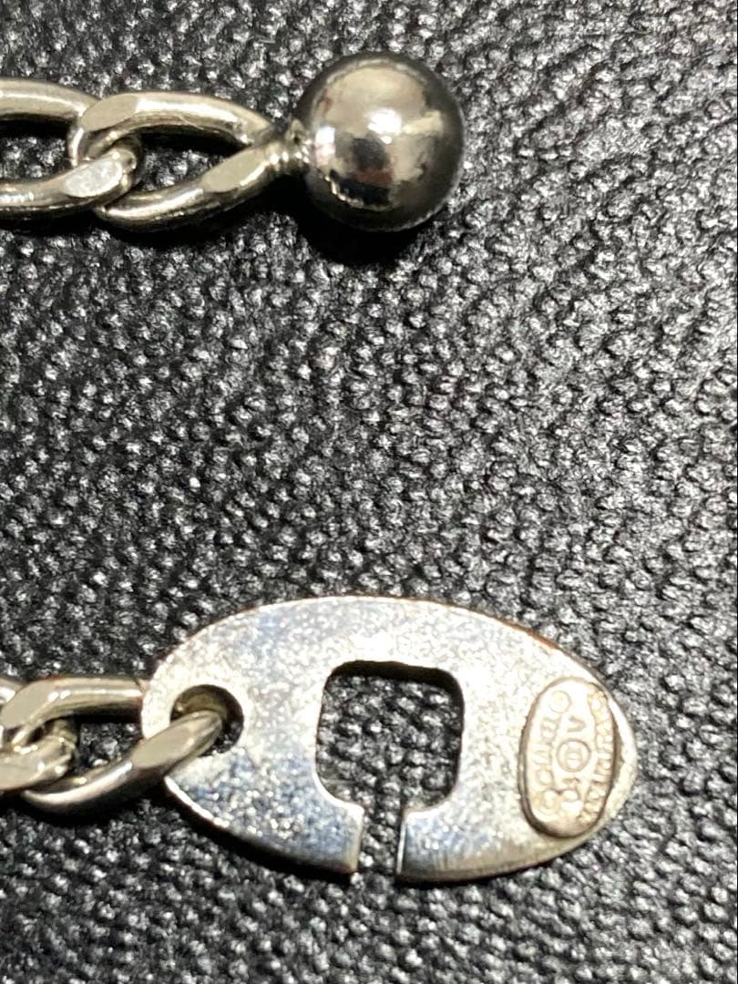 良品　CHANEL シャネル　プレートロゴ　キーホルダー　バックチャーム