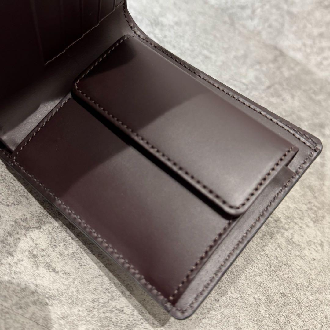 【新品未使用】FLYING HORSE コードバン　二つ折り財布　レザー　馬革