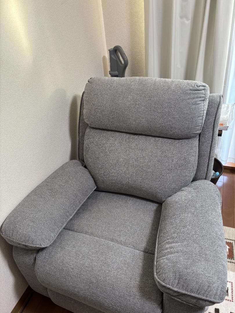 【新品】LOWYA 電動1人掛けソファ