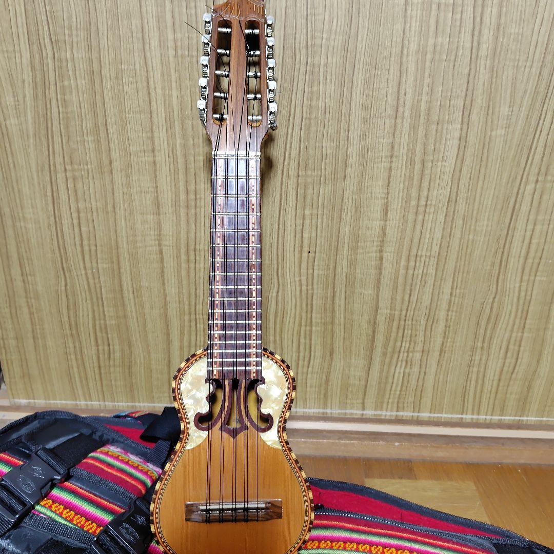 木製 チャランゴ オレンジ色 ストラップ付き