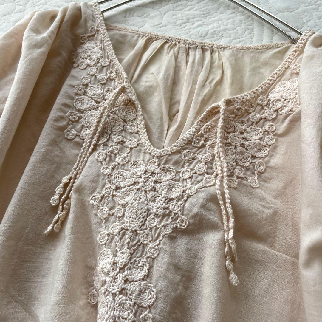 美品　ZUCCA コットン　エンブロイダリー刺繍ロングブラウス　ゆったり