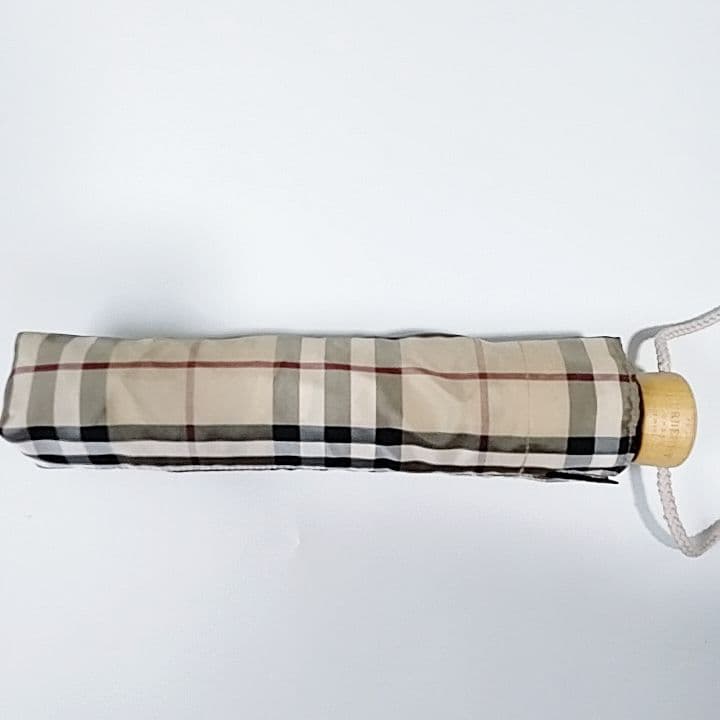 未使用級　バーバリー　雨傘　折りたたみ三つ折り　ノバチェック　自動　軽量傘袋付き