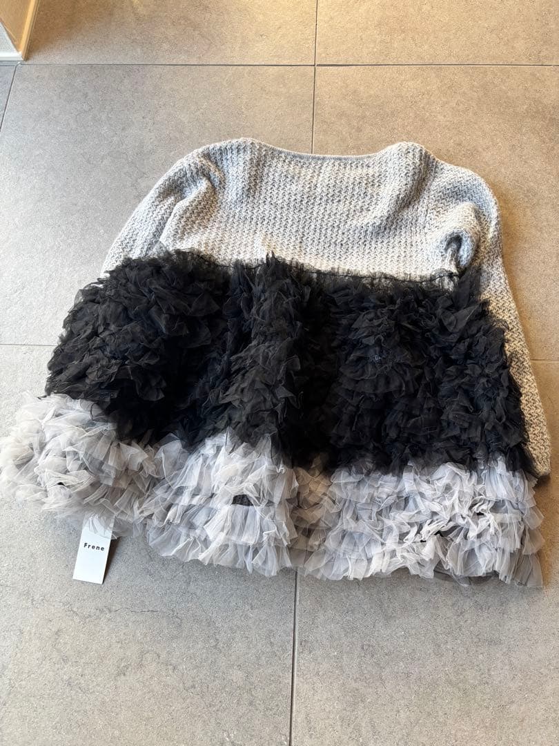 Frene ホイップチュールドッキングニットワンピ　試着のみのほぼ新品