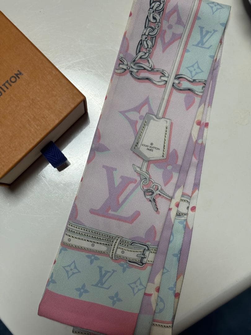 Louis Vuitton スカーフ バンドー　パステルカラー