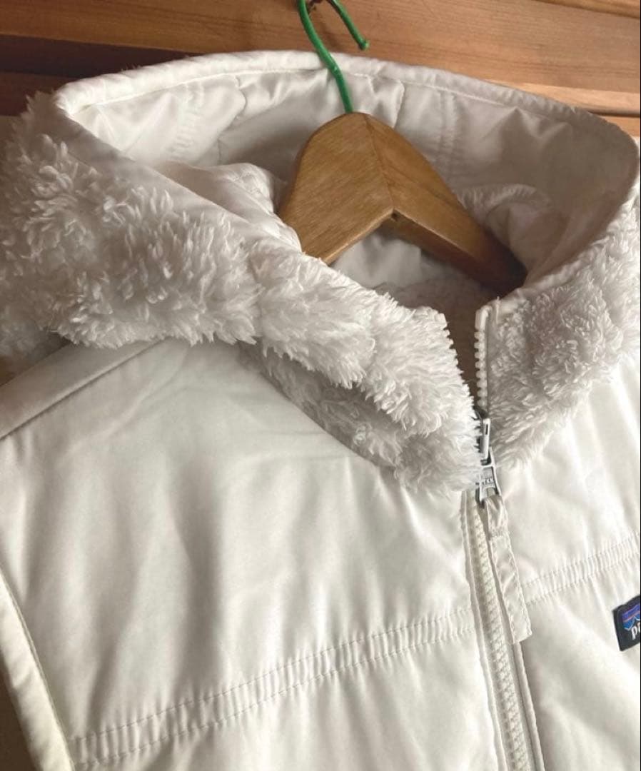 パタゴニア/リバーシブルベスト/patagonia/ボア/フード/ホワイト/白