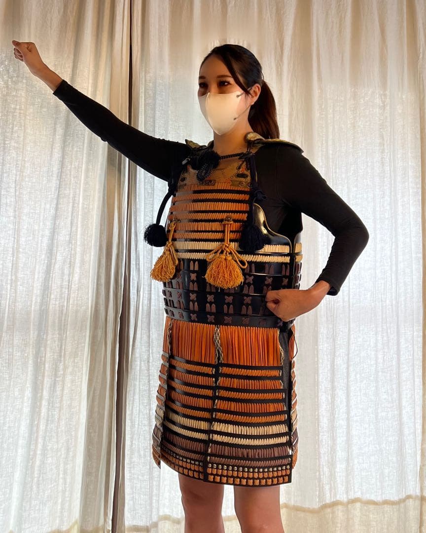 【豆太郎】　丸武工房製【現代甲冑•等身大】当世素掛紺白茶糸威具足