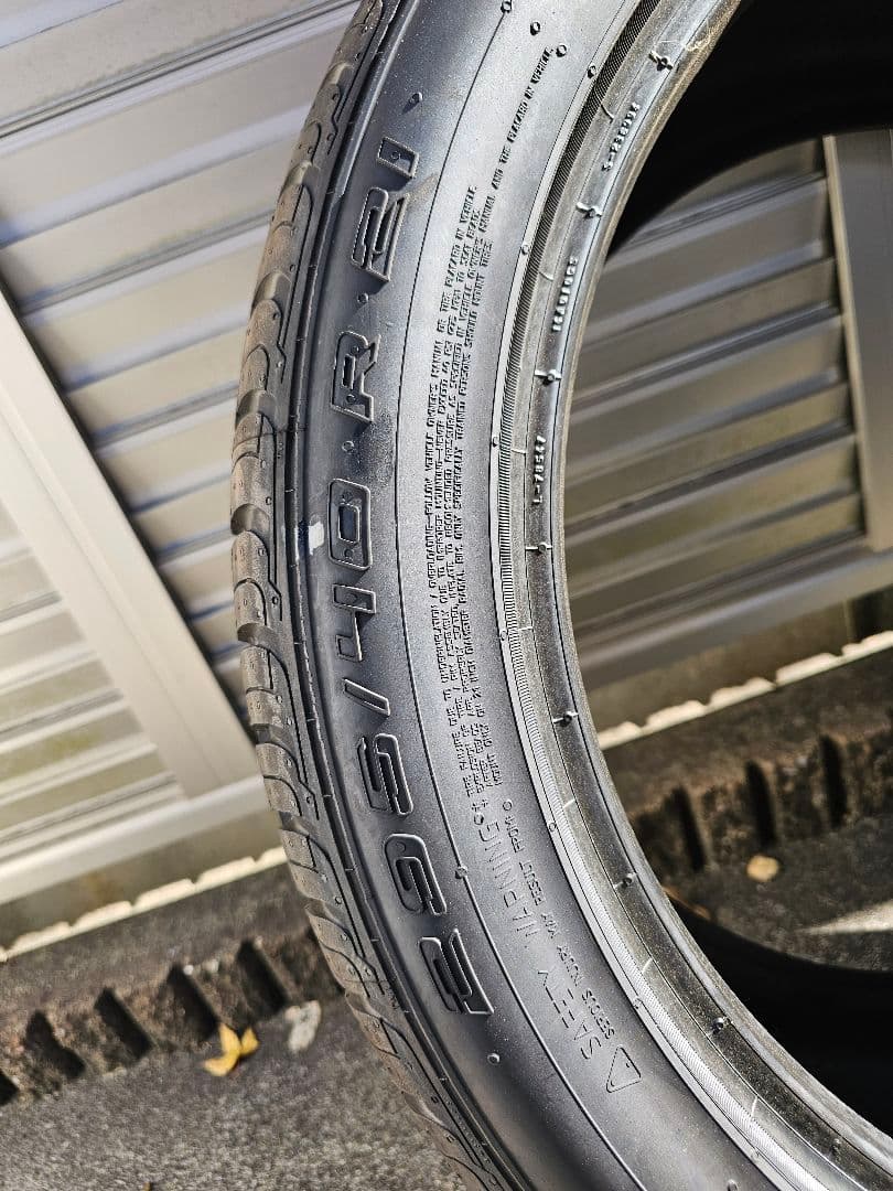 295/40 R21 111W XL コンチネンタル コンチクロスコンタクト