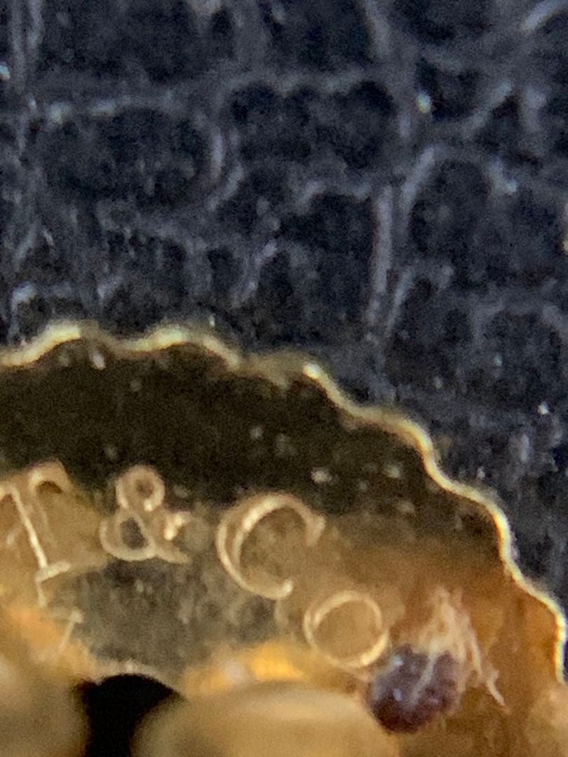 Tiffany & Co. ゴールドリボン型ピアス