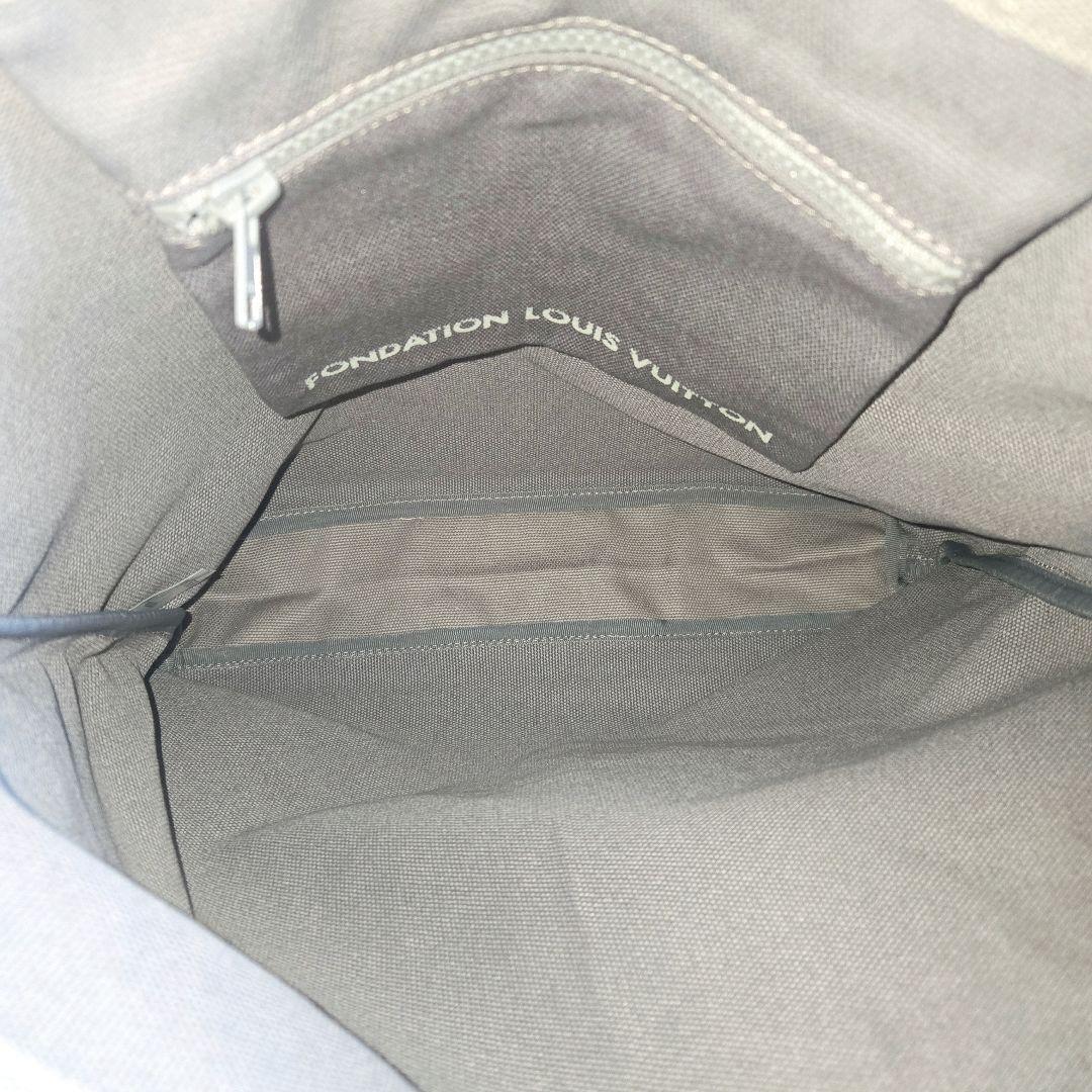 【海外限定品】ルイヴィトン財団美術館　トートバッグ グレー