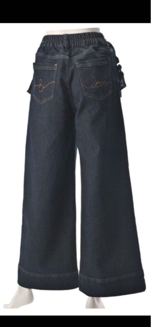 1000円お値下げ♥️アンドラブ♥️ビューティーラインのふりるワイドパンツ3L