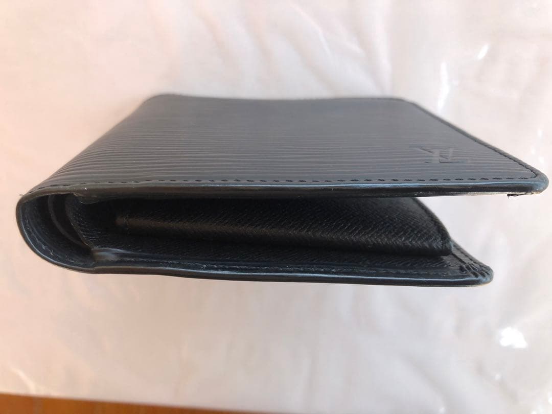 ルイヴィトン メンズ　二つ折り財布