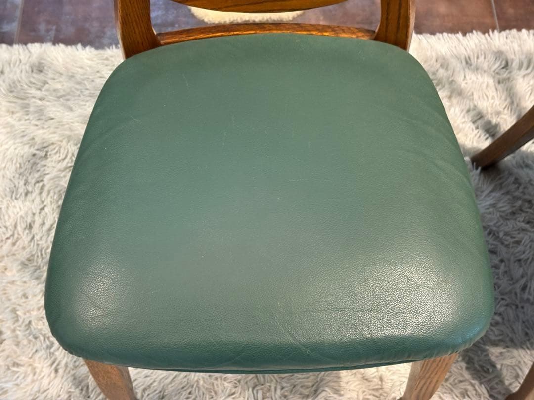 台湾製 オーク材 ダイニングチェア リビングチェア 食卓椅子 合皮レザー nZ